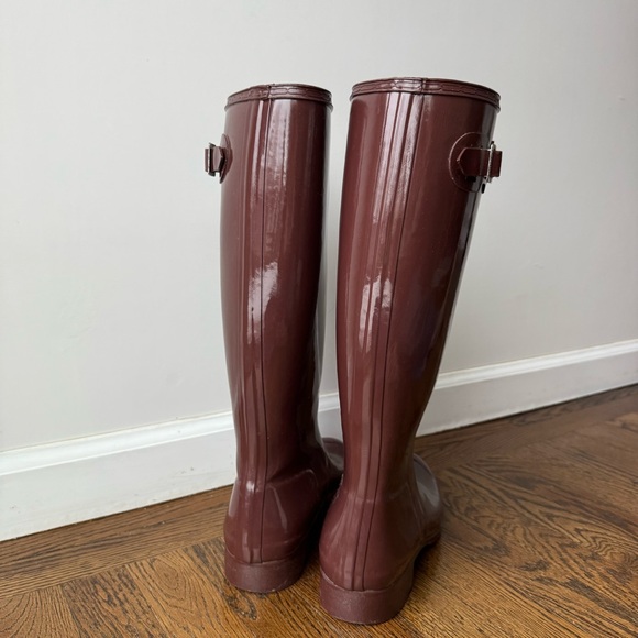 Hunter Burgundy Red Glossy Rain Boots Women’s 8 - Picture 4 of 6